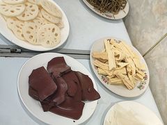 -山城家常菜铁锅炖鱼