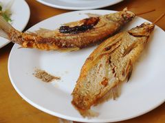 炸噘嘴鱼-燕北云山·农家菜·灶台鱼(密云溪翁庄店)