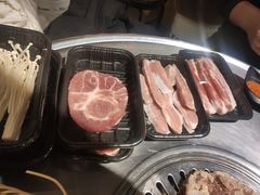 -炽城·烤肉名家(鸿达中央广场店)