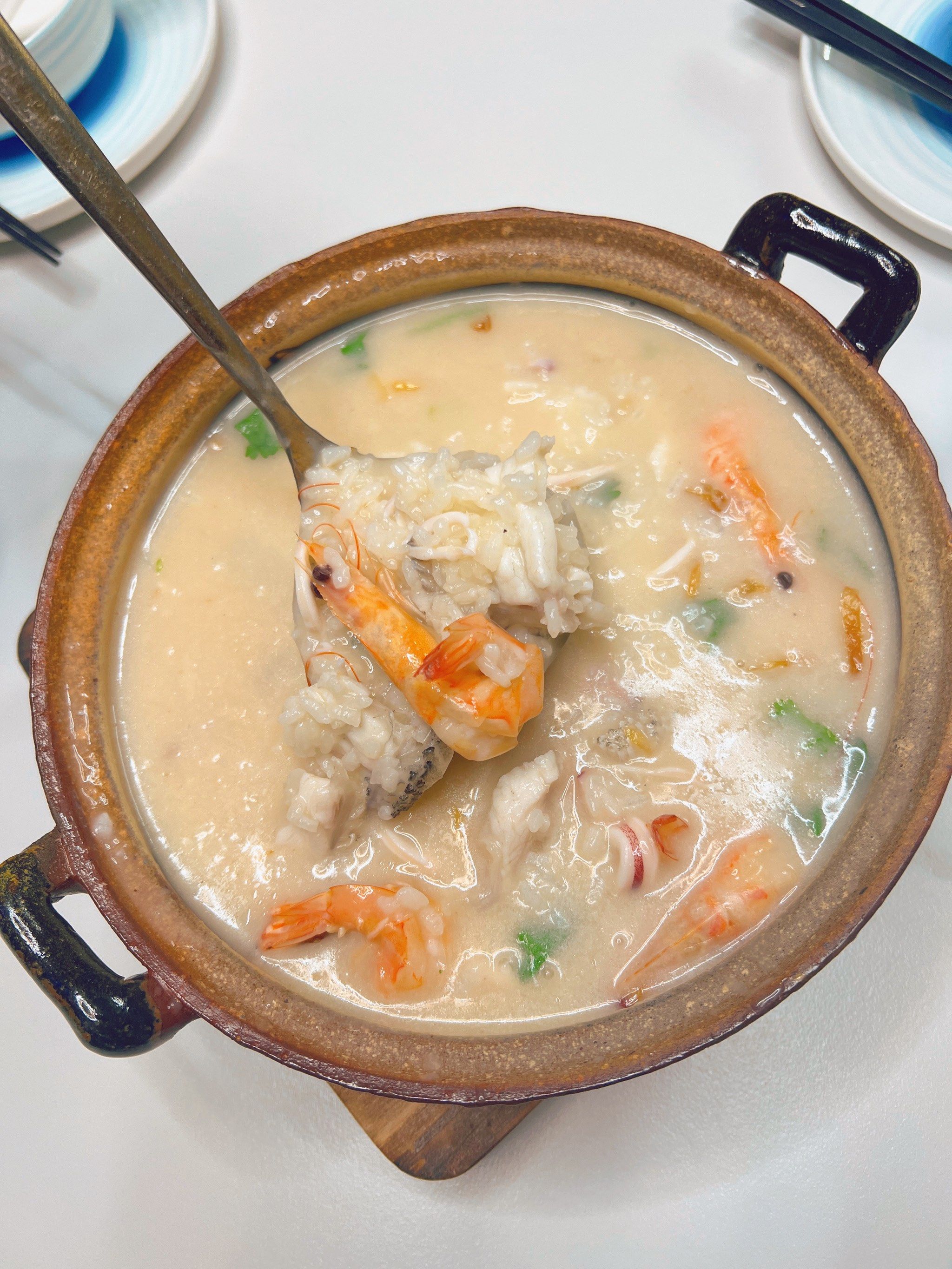 岛外🔥火了18年暖暖的龙趸鱼砂锅粥到海口啦