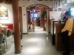 大堂-隔壁老王·家常云南菜(花巷店)