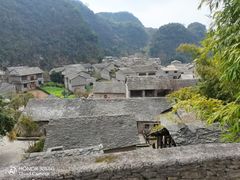 -高荡千年布依古寨旅游景区