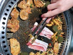 -马路牙子烧烤音乐酒馆(望京店)