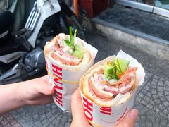 -Bánh Mì Huynh Hoa