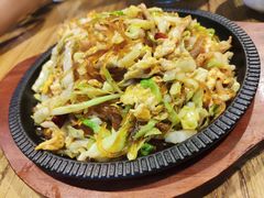 铁板包菜水晶粉-老阿妈蒙古村·蒙古包·草原文化·歌舞表演(老君堂店)