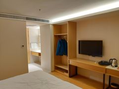 -全季酒店(石家庄裕华东路万达广场店)