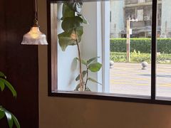 -Café Monson