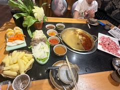 -顶顶汤火牛排火锅·经典铜锅涮肉