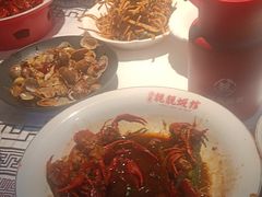 -郑东靓靓虾馆·金牌油焖大虾(天泽街店)