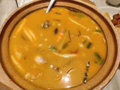 冬阴功虾汤-金椰壳· 大厨新加坡菜(壹方城店)