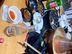 -果松木炭酸菜铜火锅·外婆参鸡汤