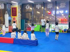 -健成运动中心·体适能跆拳道少儿格斗体考跳绳