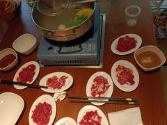 -牛满溢·自助潮汕鲜牛肉火锅(龙汇路店)