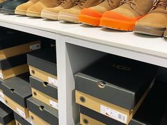-UGG(燕莎奥特莱斯购物中心店)