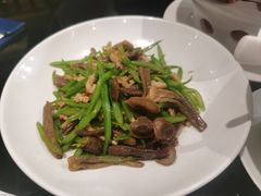 扁豆丝炒鹿茸菇-闽和南(深圳万象城店)