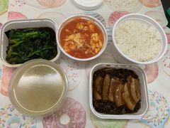 -老乡鸡(上海品尊国际中心店)