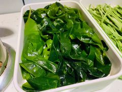 -钢管厂五区小郡肝串串香(奥克斯广场锦城万达店)