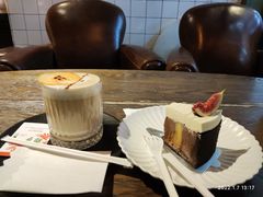 栀子梨香拿铁-黑草莓(重庆路店)