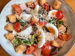 老教堂沙拉-JINNS锦时 steak&pizza(浸信会礼拜堂旧址店)