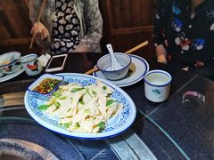 -挂旗柴锅鸡(蚌山区嘉年华店)