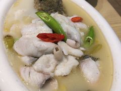 特色酸菜鲈鱼-悠仙美地(黄埔路店)