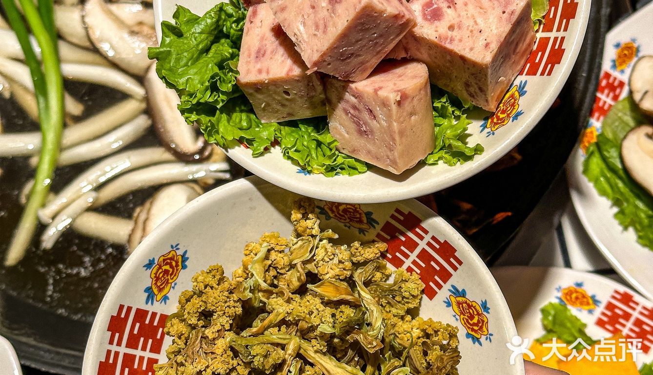 这个门头让我以为我来香港吃火锅了呢…