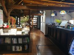 -良友书坊(安徽路店)