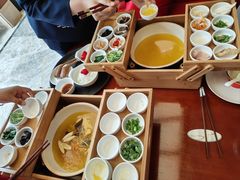 -云南荟·湖畔领宴(领事馆店)
