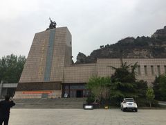 -平西抗日烈士陵园