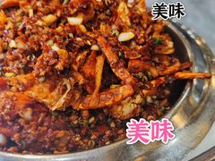 -凤凰路何眼镜香辣蟹(花果园店)