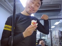 -菠萝格斗巴西柔术训练馆