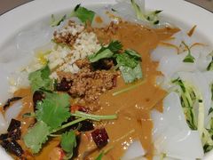 -老码头黑皮肘子锅包肉(赣水路店)