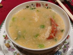 -景月阁空中食府(希尔顿酒店)