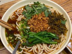 纯正云南小锅米线-遇见阿家村云南菜(魏公村店)