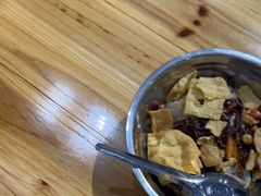 -柳州肥姨妈大骨螺蛳粉(曹路店)