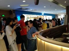 等位区-COSTA COFFEE(恒基名人购物中心店)