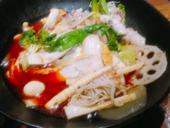 -万记麻辣烫国展总店