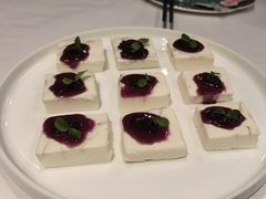 鱼子酱蓝莓山药-一品江南韵·淮扬菜