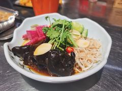 -马路牙子烧烤馄饨酒馆(望京店)