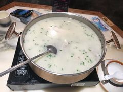 正宗千岛湖直达．一鱼二吃．鲜美-二十八里太湖船菜(吉祥路店)