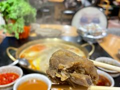 -顶顶汤火牛排火锅·经典铜锅涮肉