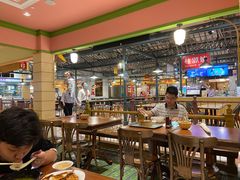 大堂-大食代美食广场(上海中心店)