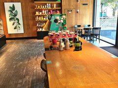 -星巴克(宁波东门银泰店)