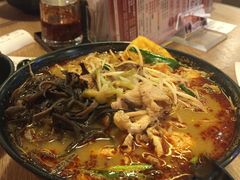 過橋米線-谭仔三哥米线(屯门时代广场北翼店)