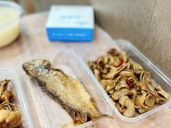 鱼泡-蓝精灵饺子店