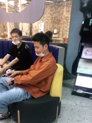 -PE SALON 