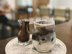 -Chom Cafe and Restaurant