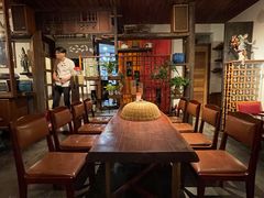 -Cuc Gach Quan Restaurant