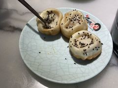 上海生煎包-京城小江南·北京烤鸭·江南土菜·白鱼(中关村店)