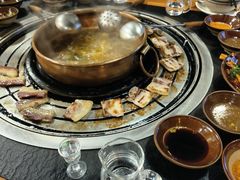 -阿山卓·野生菌火锅·纳西火塘烤肉